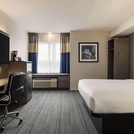 Microtel Inn & Suites By Wyndham Boisbriand Sainte-Thérèse-de-Blainville Buitenkant foto
