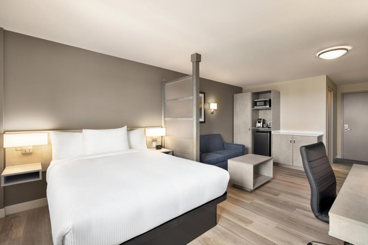 Microtel Inn & Suites By Wyndham Boisbriand Sainte-Thérèse-de-Blainville Buitenkant foto