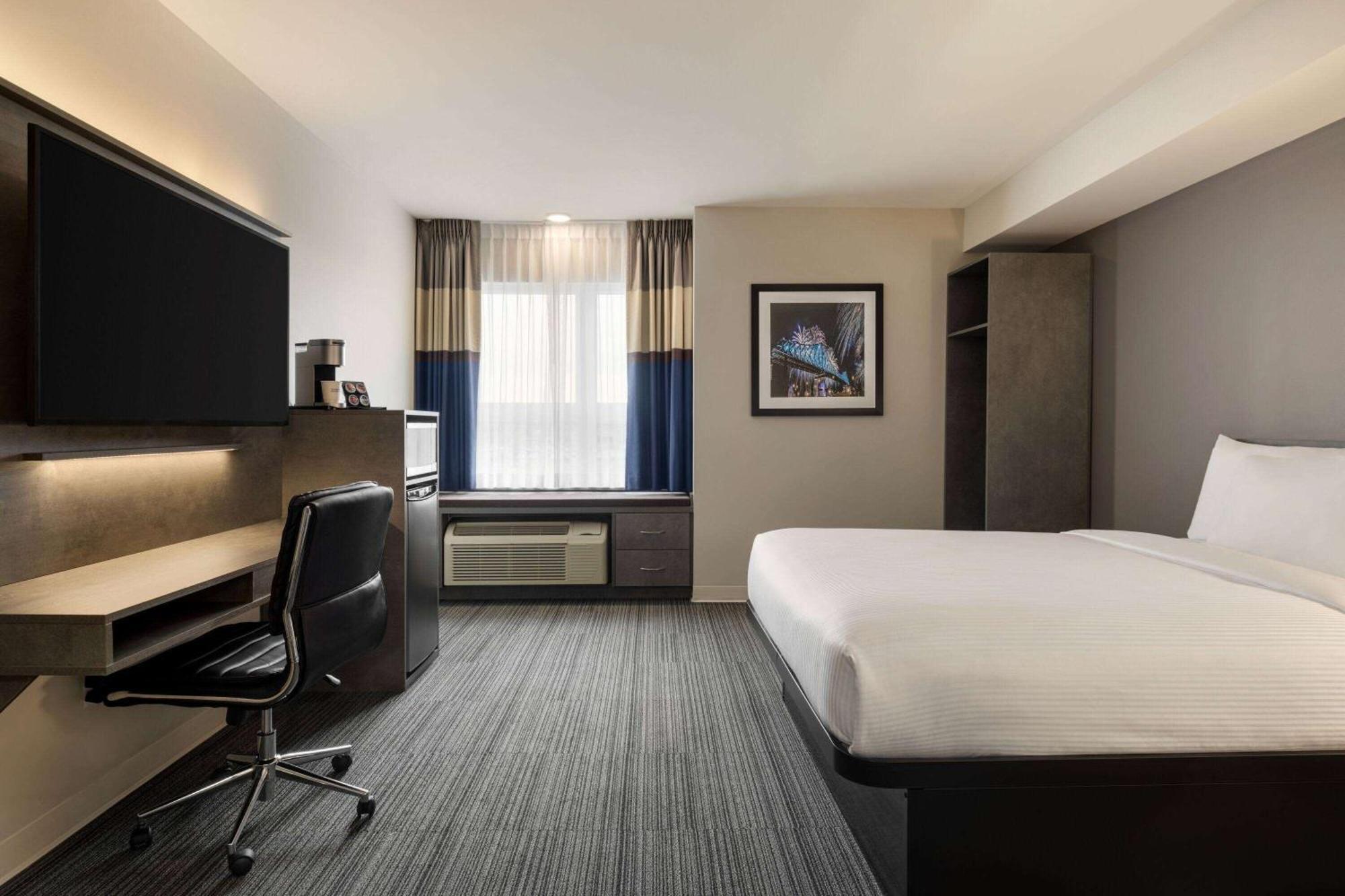 Microtel Inn & Suites By Wyndham Boisbriand Sainte-Thérèse-de-Blainville Buitenkant foto