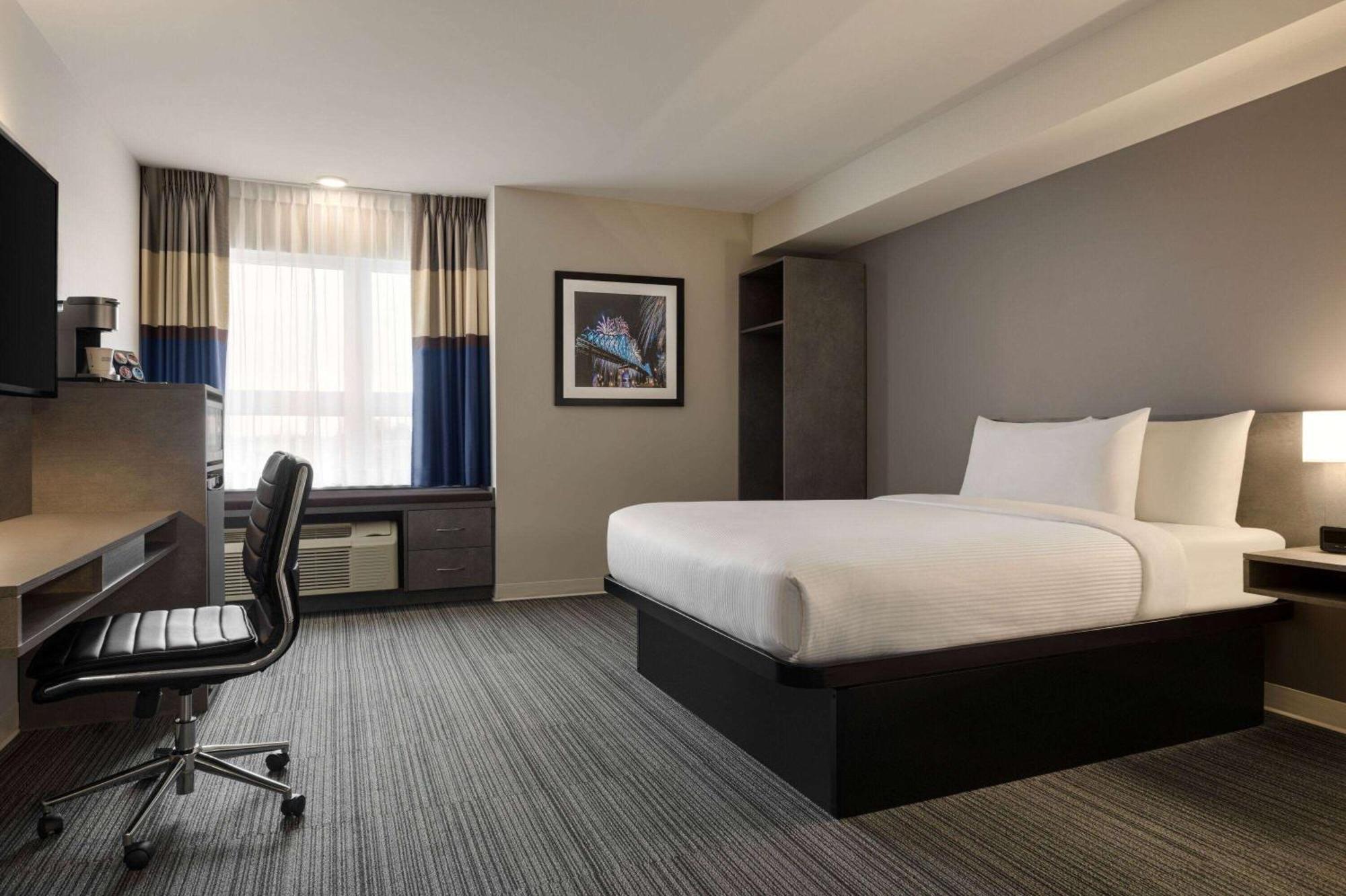 Microtel Inn & Suites By Wyndham Boisbriand Sainte-Thérèse-de-Blainville Buitenkant foto
