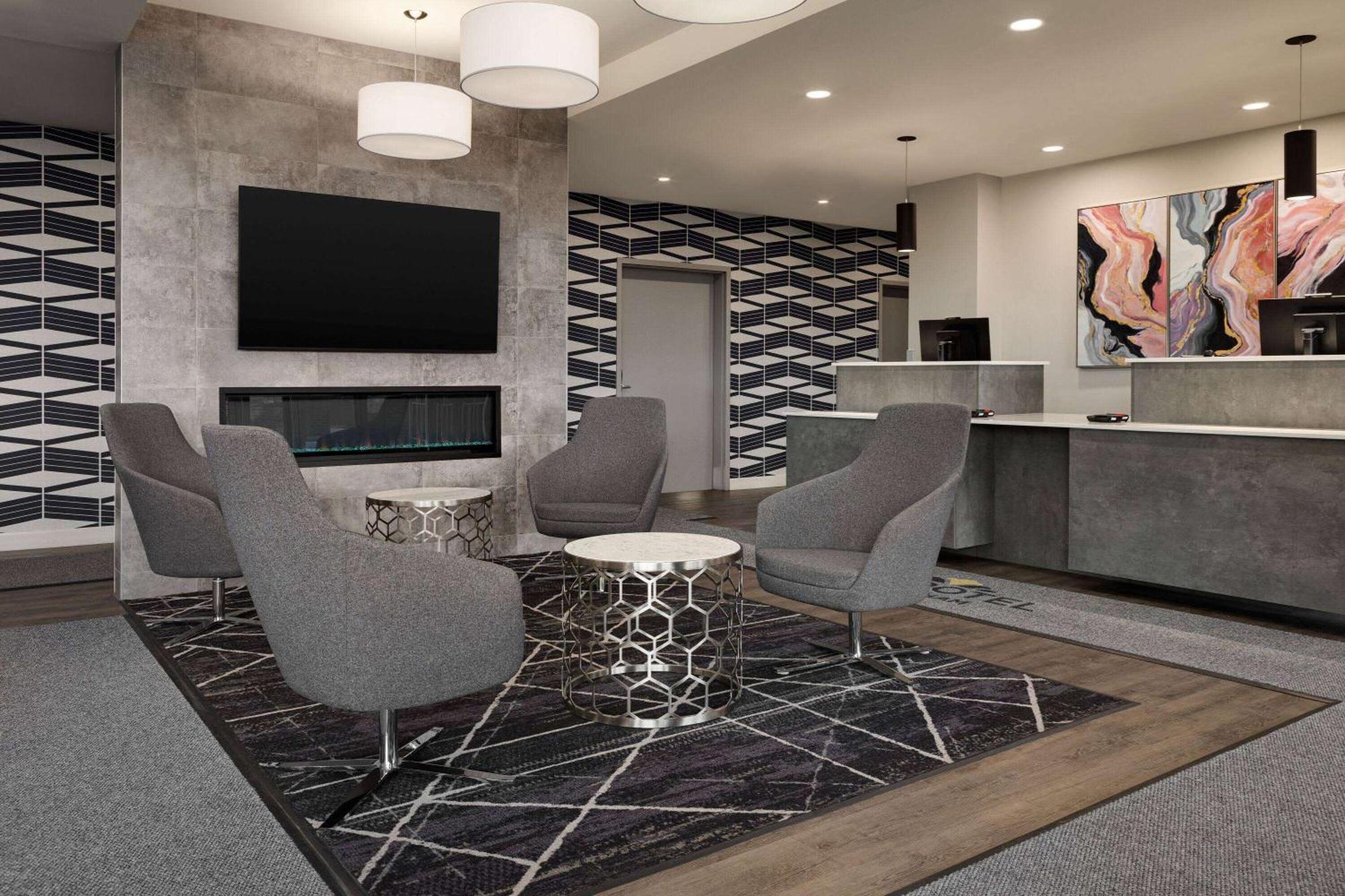 Microtel Inn & Suites By Wyndham Boisbriand Sainte-Thérèse-de-Blainville Buitenkant foto