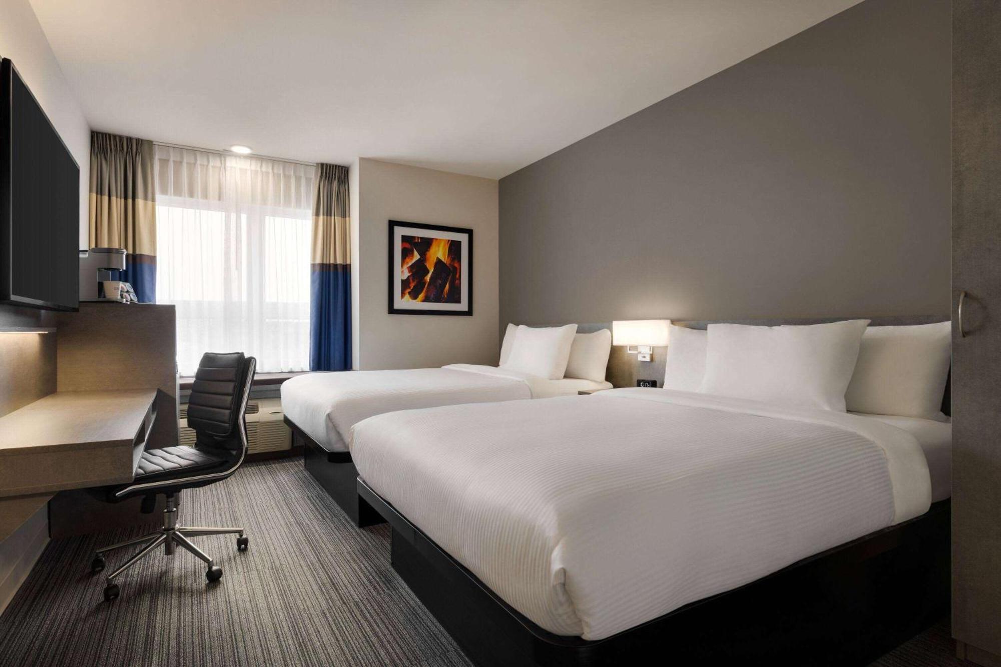Microtel Inn & Suites By Wyndham Boisbriand Sainte-Thérèse-de-Blainville Buitenkant foto